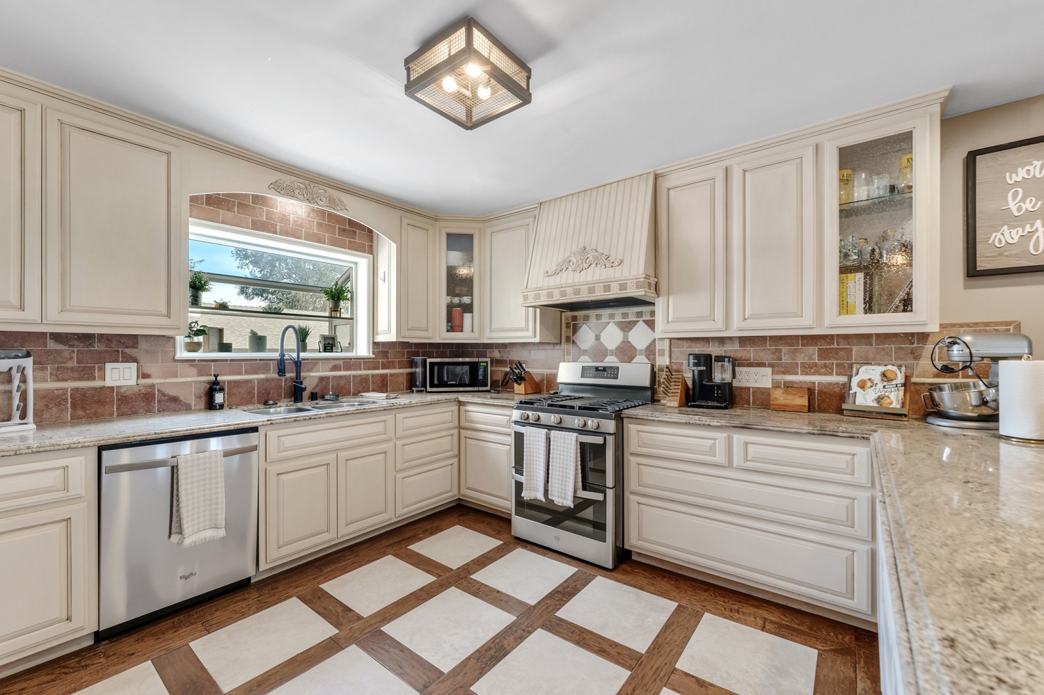 Elfyer - Acton, CA House - For Sale