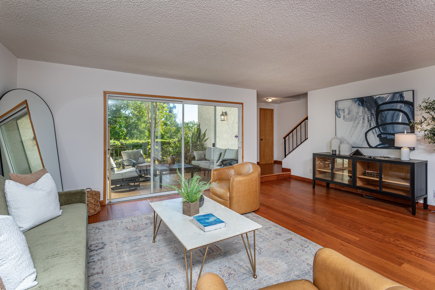 Elfyer - Burbank, CA House - For Sale