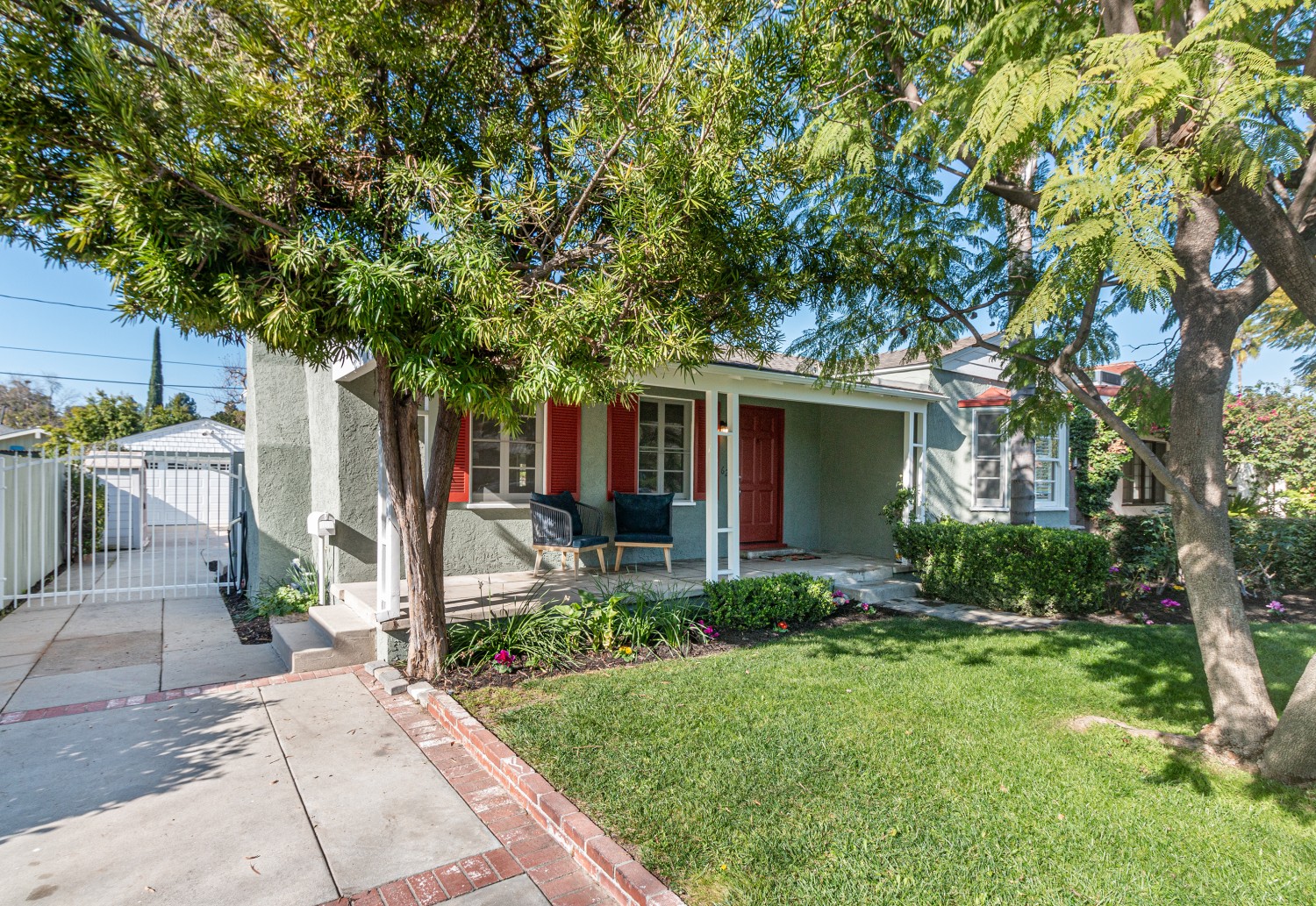Elfyer - Burbank, CA House - For Sale