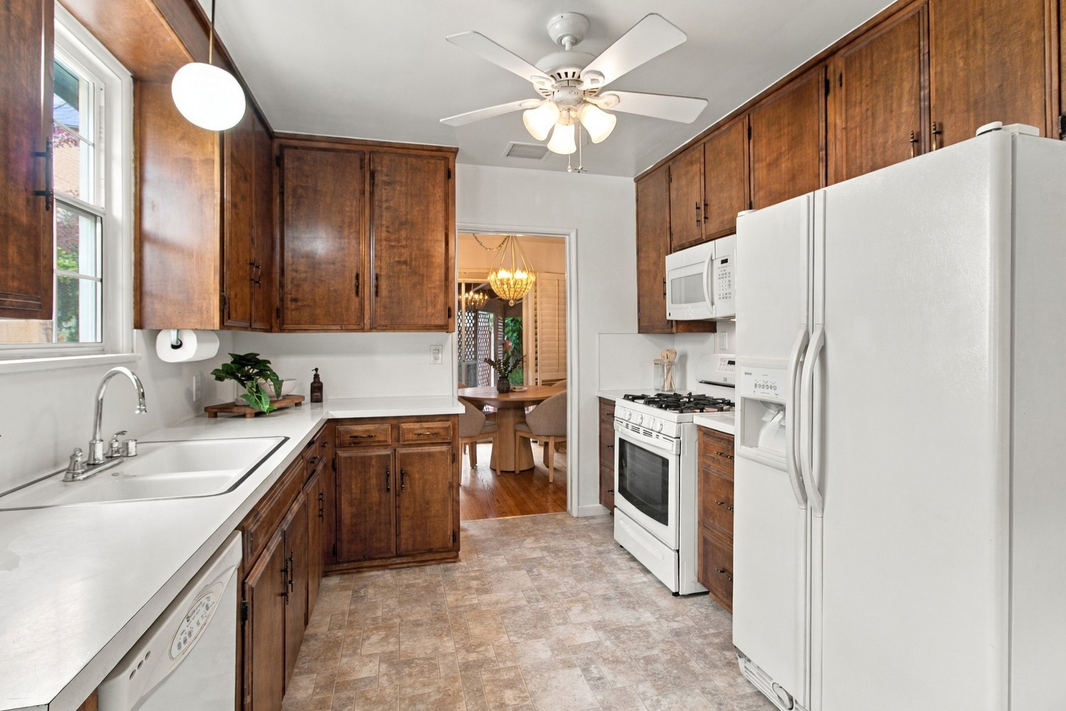 Elfyer - Burbank, CA House - For Sale