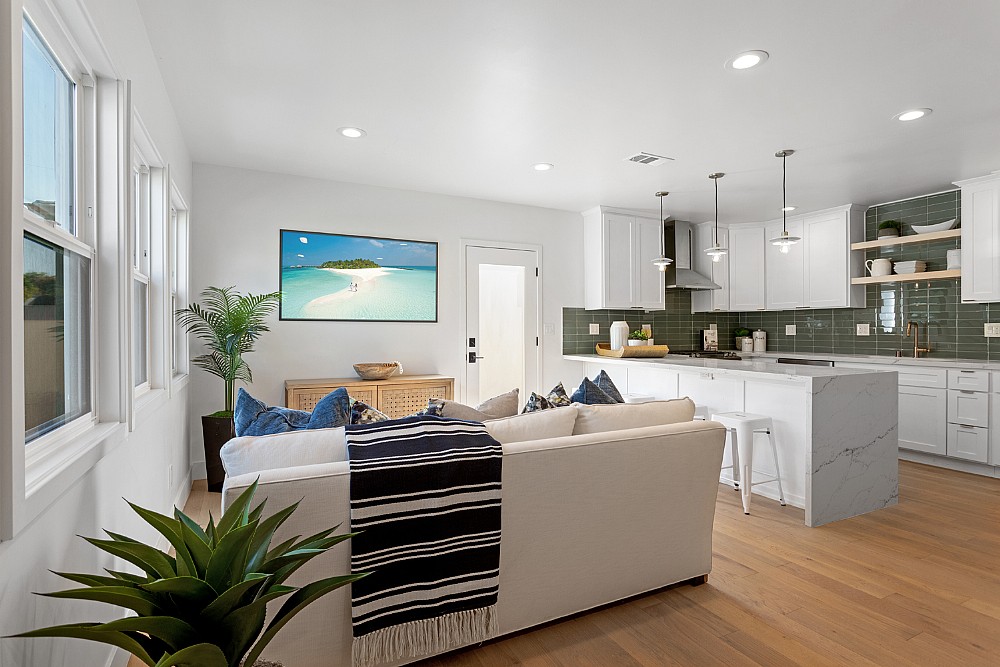 Elfyer - Los Angeles, CA House - For Sale