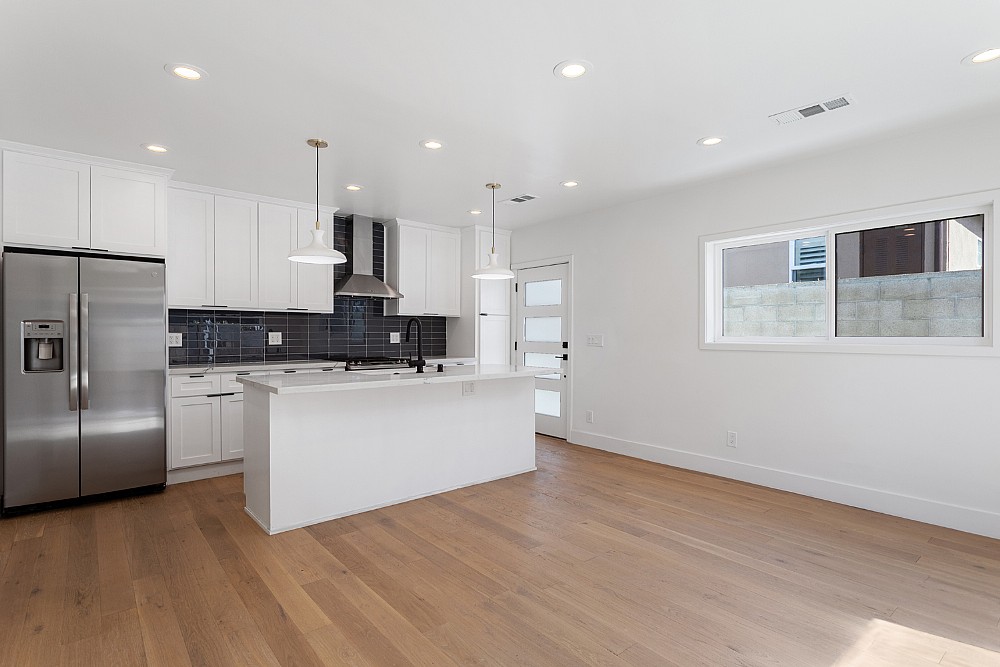 Elfyer - Los Angeles, CA House - For Sale