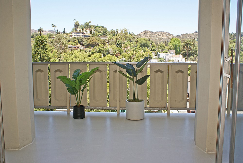 Elfyer - Los Angeles, CA House - For Sale