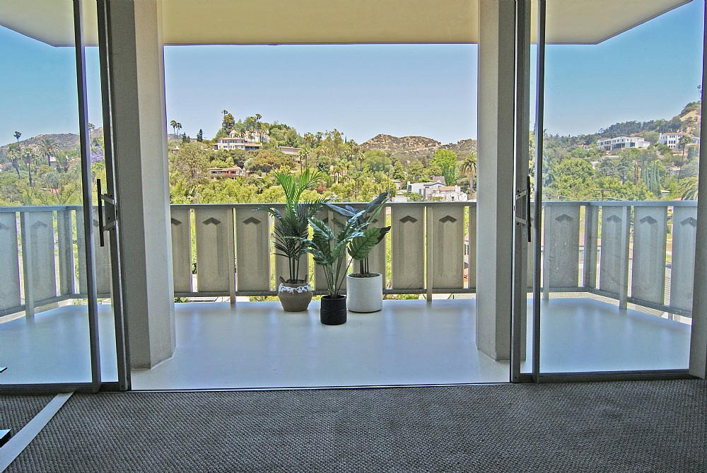 Elfyer - Los Angeles, CA House - For Sale