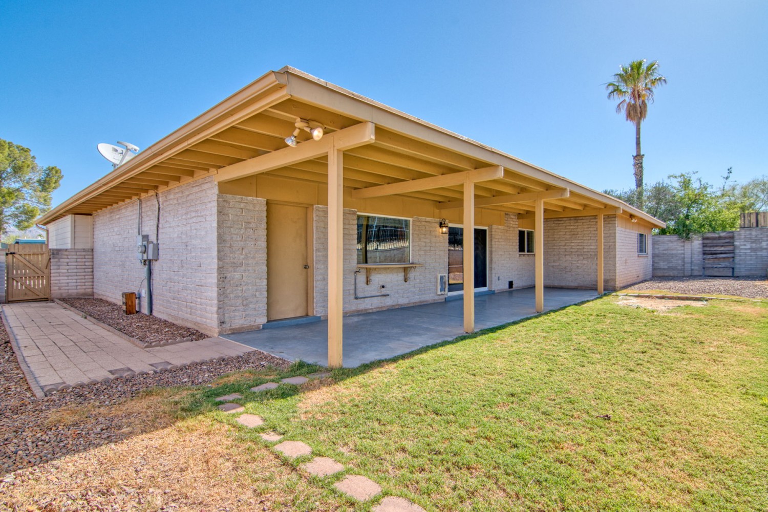 Elfyer - Tucson, AZ House - For Sale