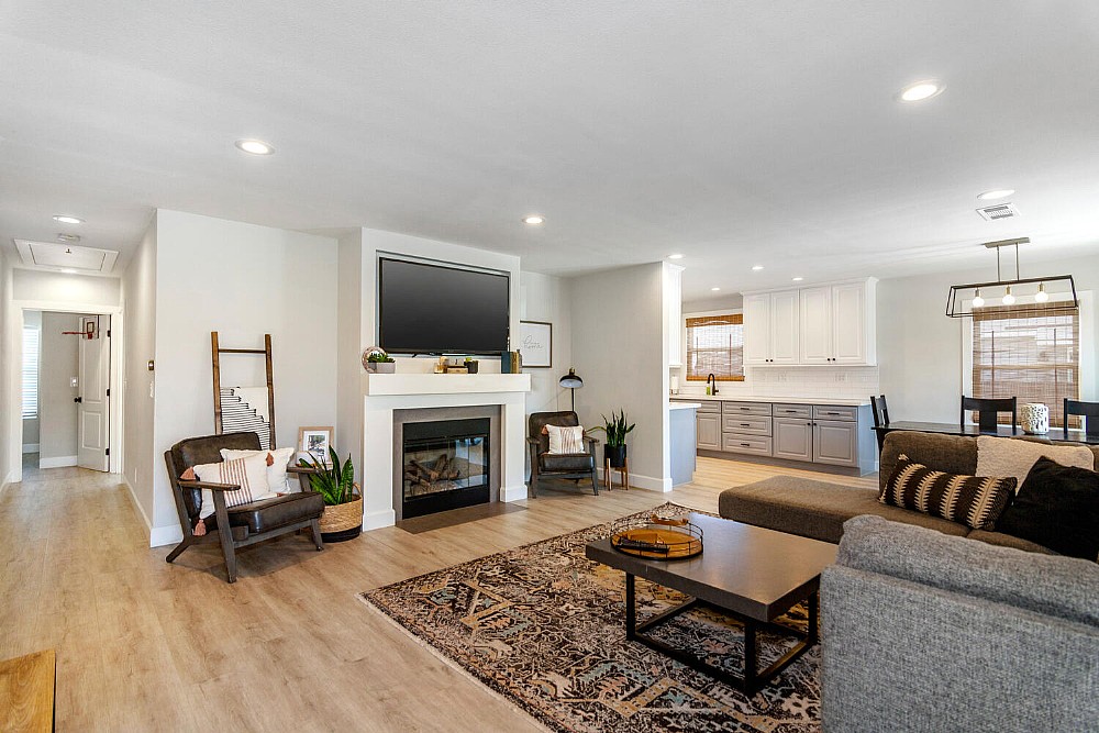 Elfyer - Long Beach, CA House - For Sale