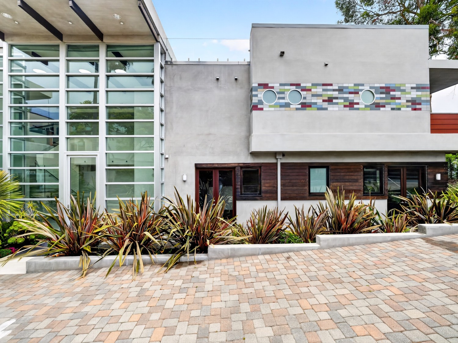 Elfyer - Pacific Palisades, CA House - For Sale
