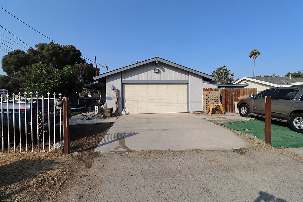 Elfyer - Riverside, CA House - For Sale