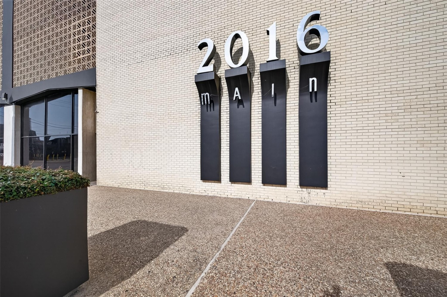 Elfyer - Houston, TX House - For Sale