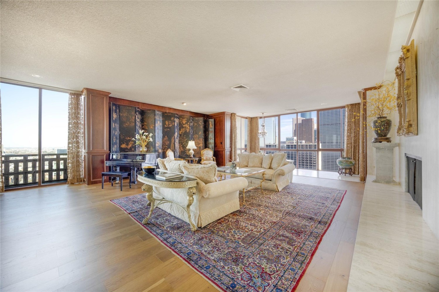Elfyer - Houston, TX House - For Sale