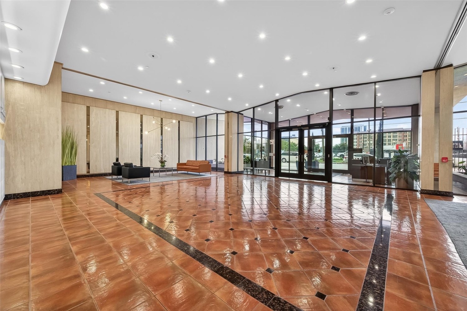 Elfyer - Houston, TX House - For Sale