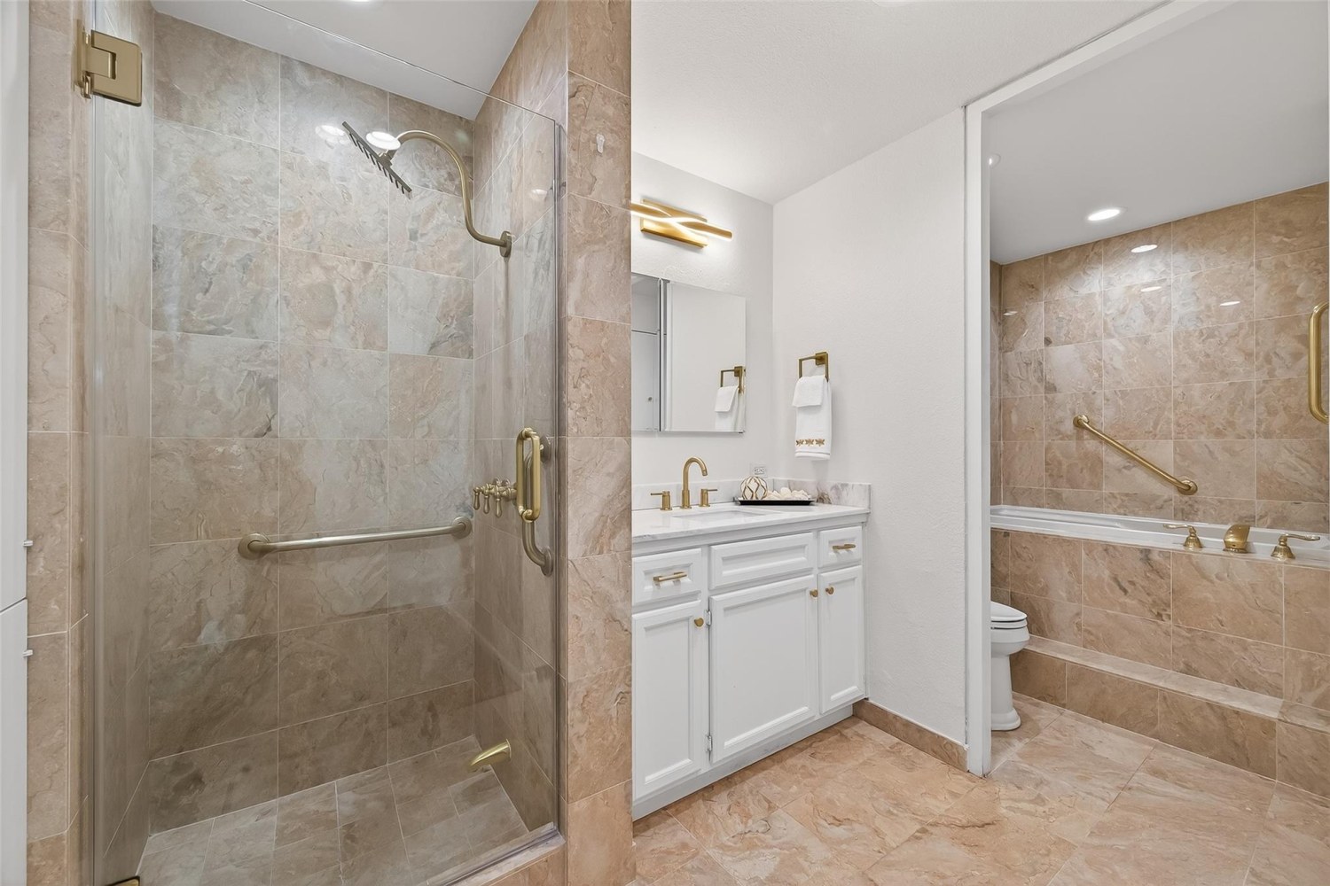 Elfyer - Houston, TX House - For Sale