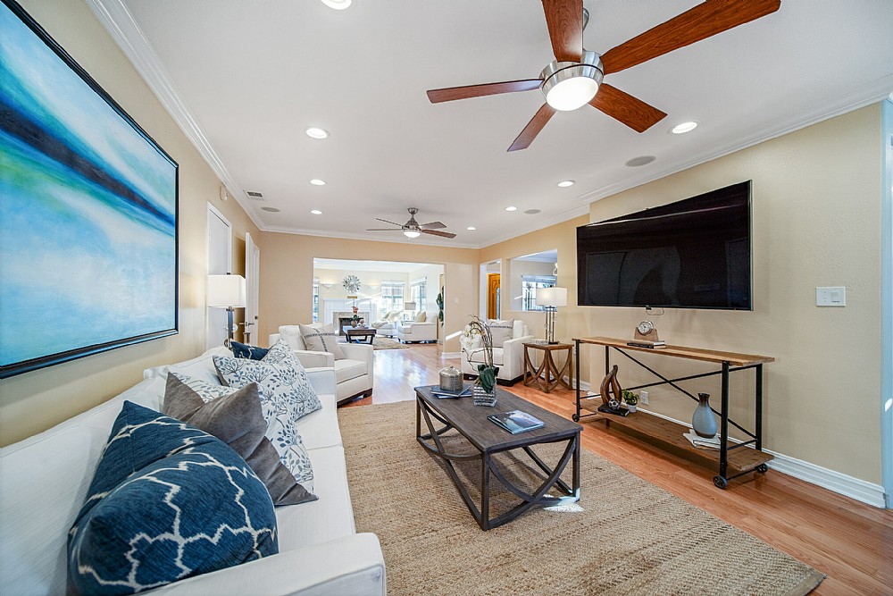 Elfyer - Los Angeles, CA House - For Sale