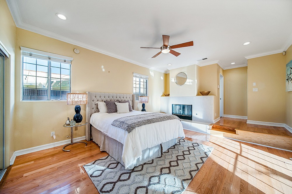 Elfyer - Los Angeles, CA House - For Sale