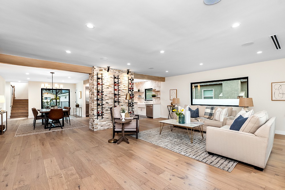 Elfyer - Sherman Oaks,  House - For Sale