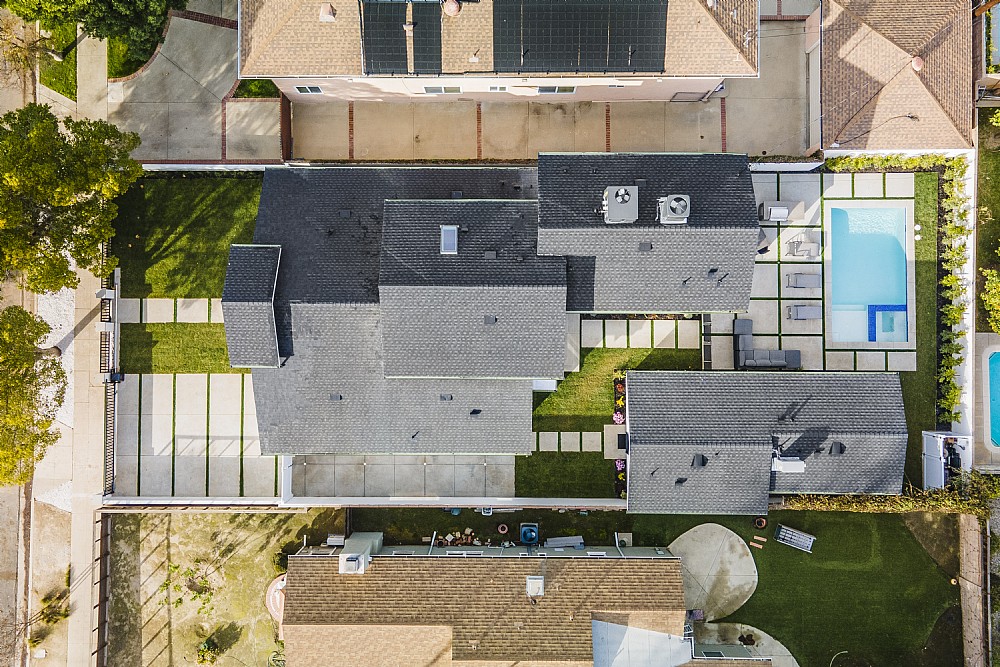 Elfyer - Sherman Oaks,  House - For Sale