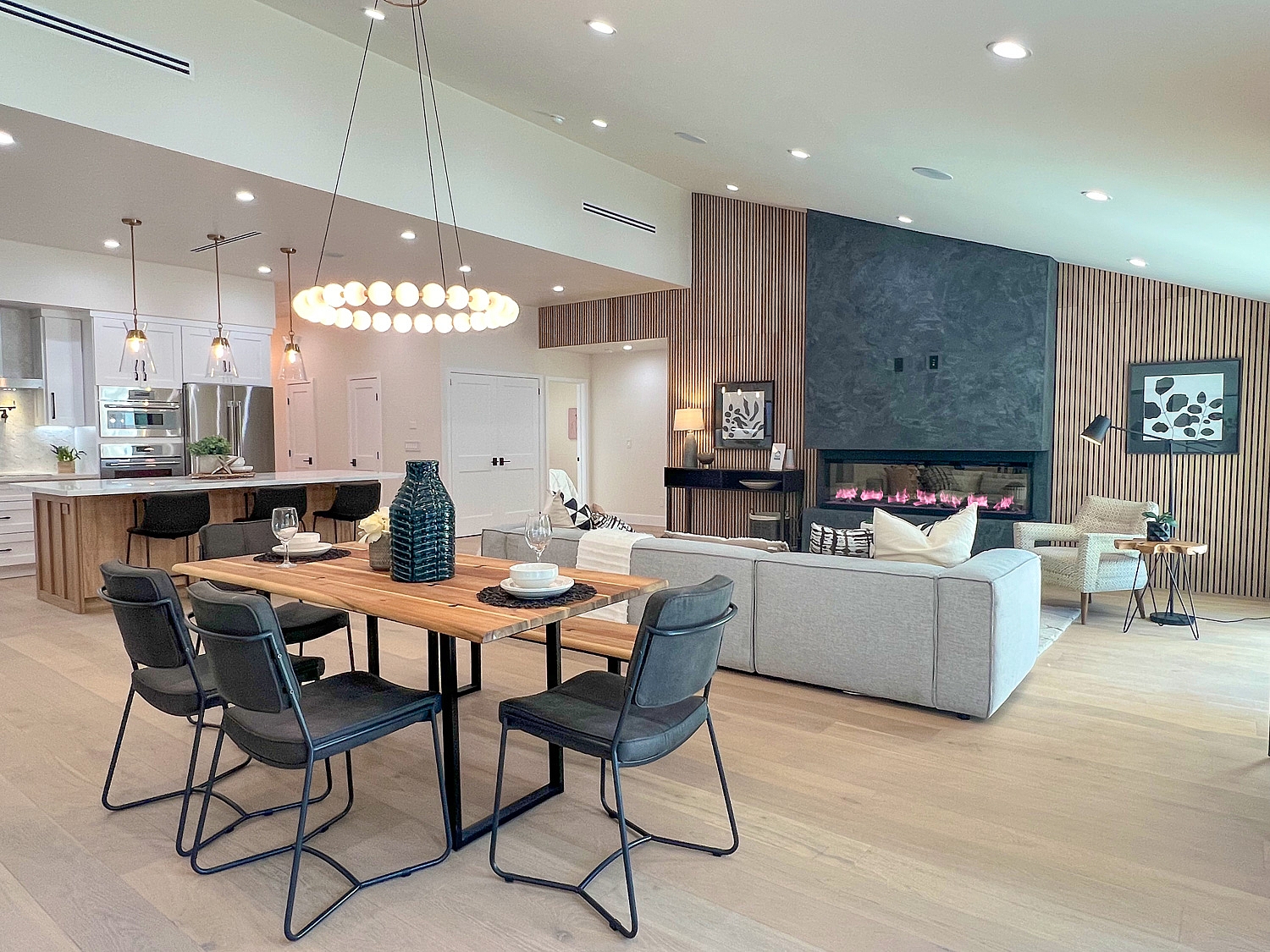 Elfyer - Sherman Oaks, CA House - For Sale