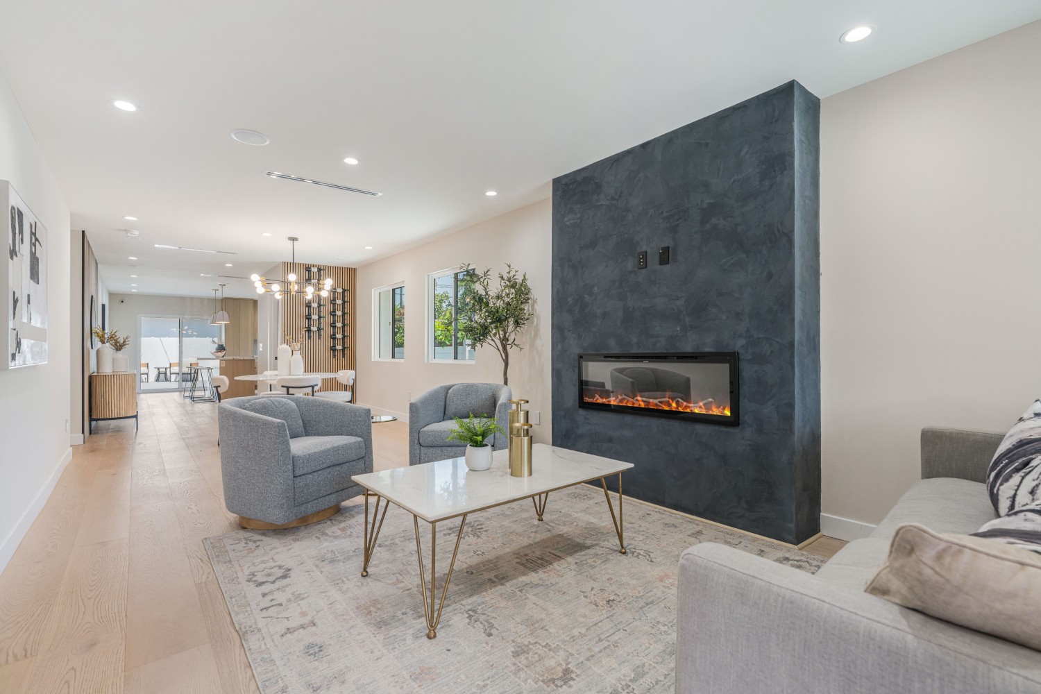 Elfyer - Los Angeles, CA House - For Sale