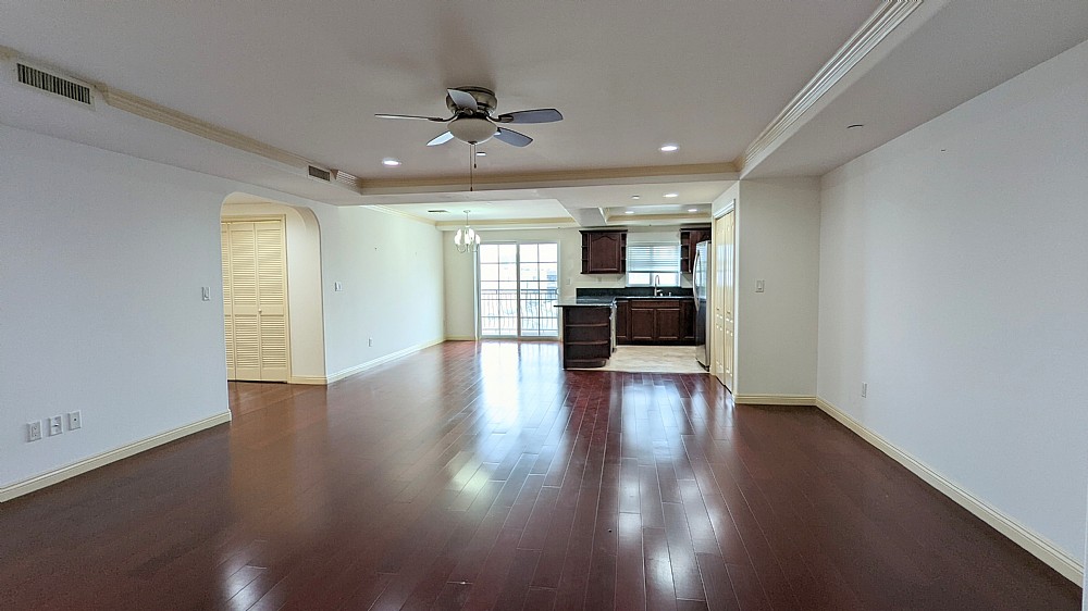 Elfyer - Los Angeles, CA House - For Sale