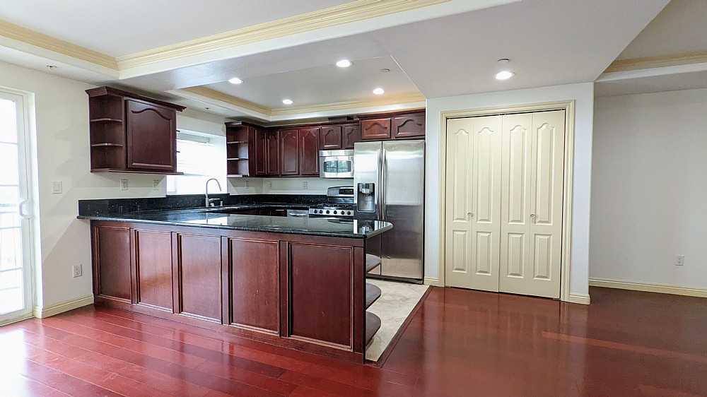 Elfyer - Los Angeles, CA House - For Sale