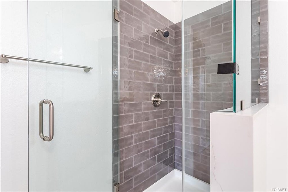 Elfyer - Mission Hills, CA House - For Sale