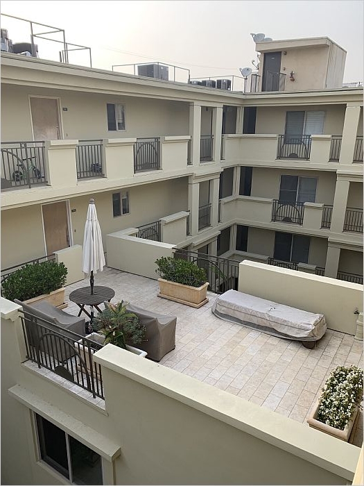 Elfyer - Los Angeles, CA House - For Sale