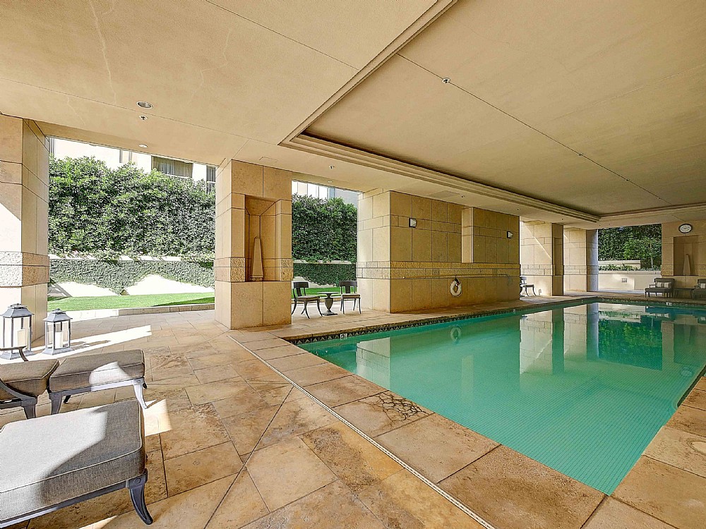 Elfyer - Los Angeles, CA House - For Sale