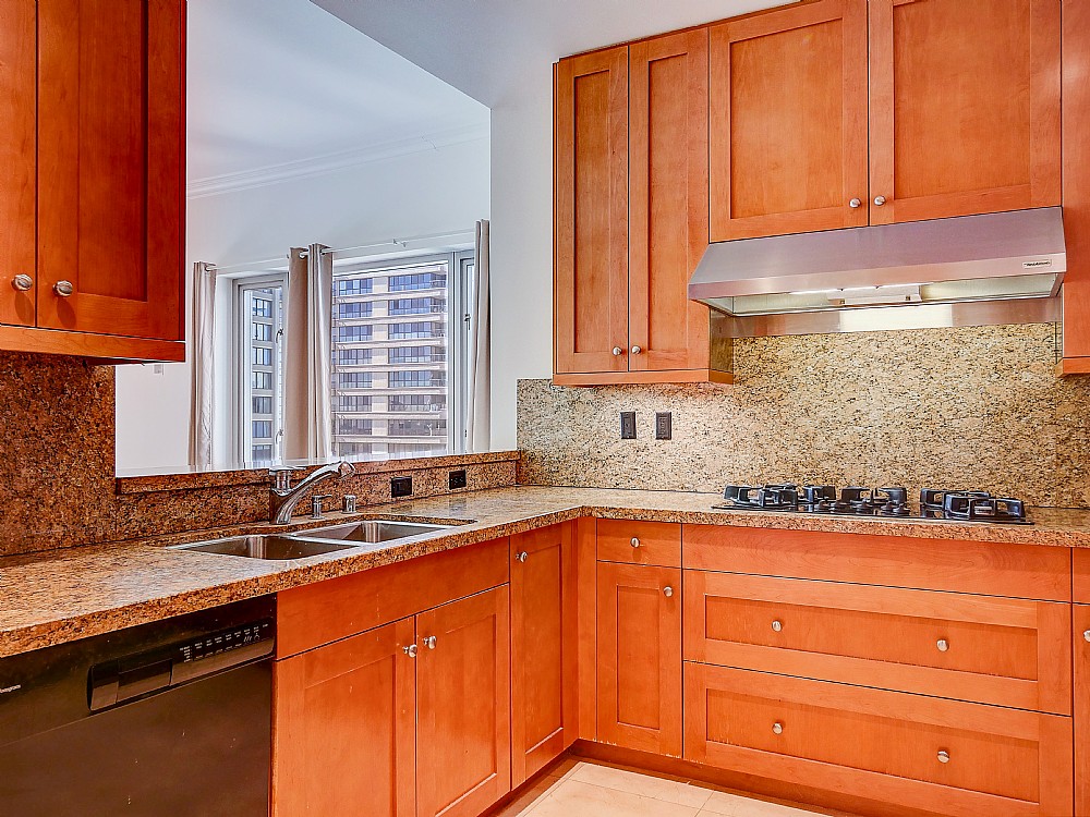 Elfyer - Los Angeles, CA House - For Sale