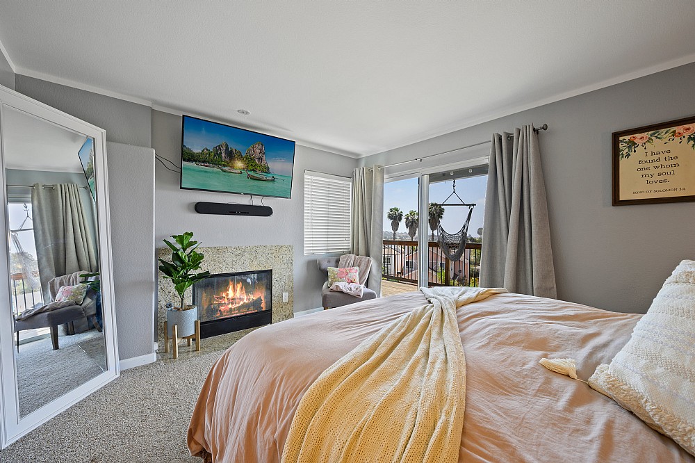 Elfyer - San Diego, CA House - For Sale