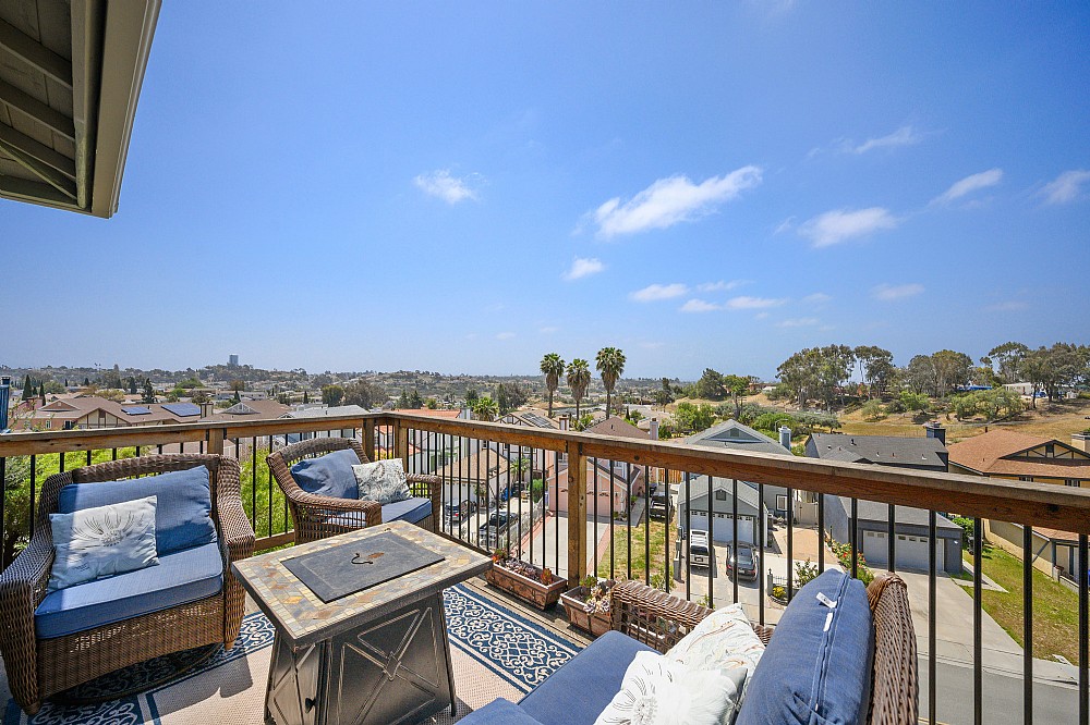 Elfyer - San Diego, CA House - For Sale