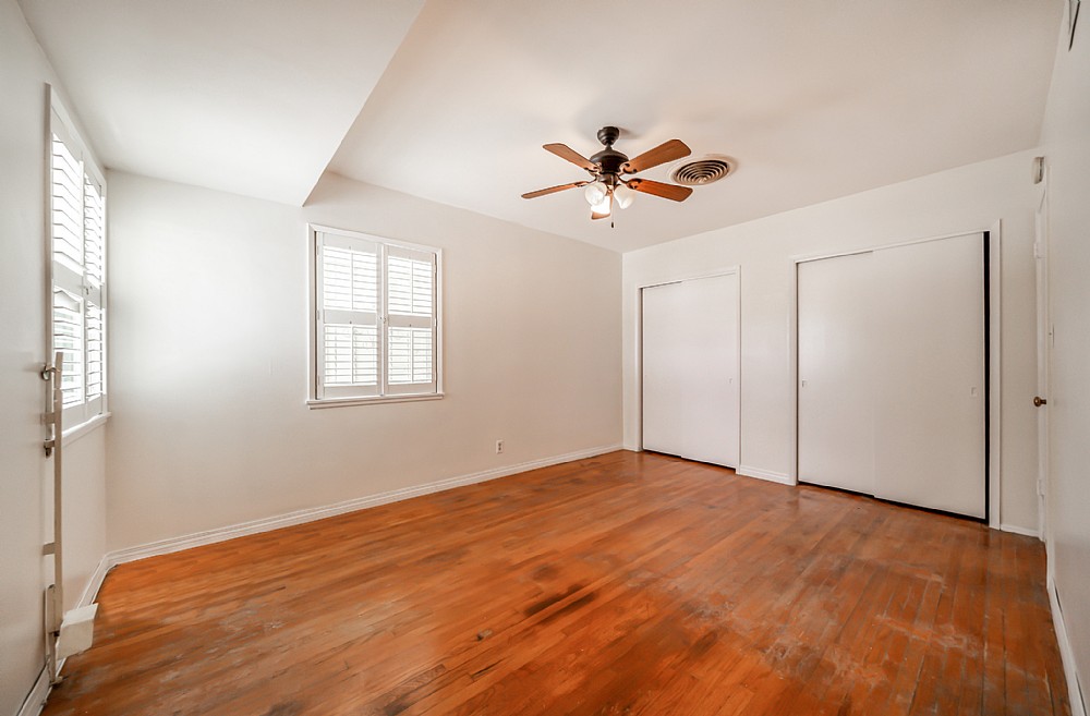 Elfyer - Mission Hills, CA House - For Sale