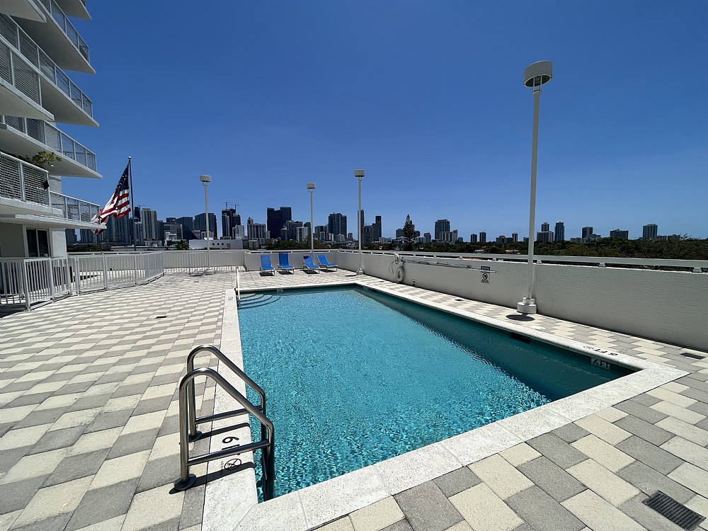 Elfyer - Miami, FL House - For Sale