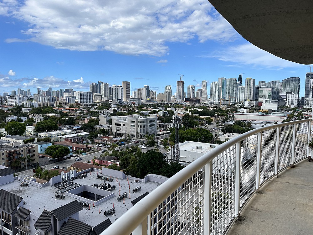 Elfyer - Miami, FL House - For Sale