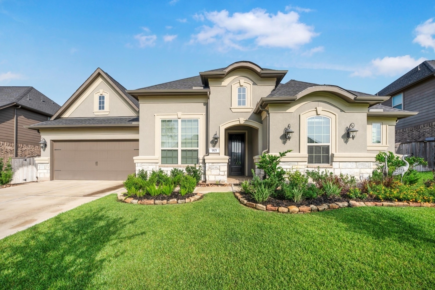Elfyer - Pinehurst, TX House - For Sale