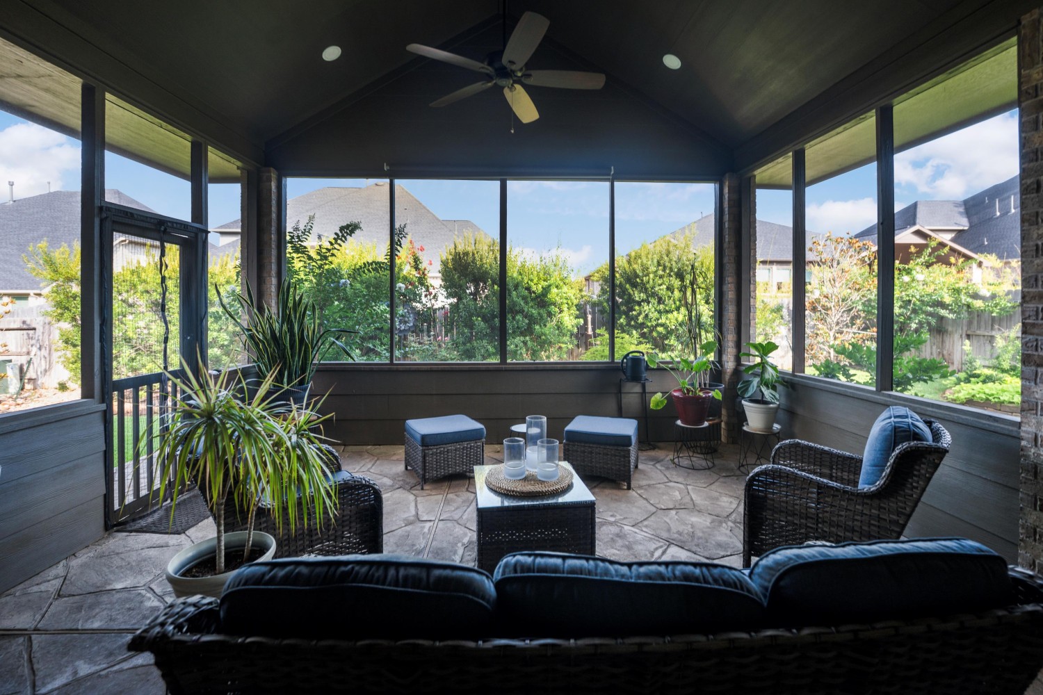 Elfyer - Pinehurst, TX House - For Sale