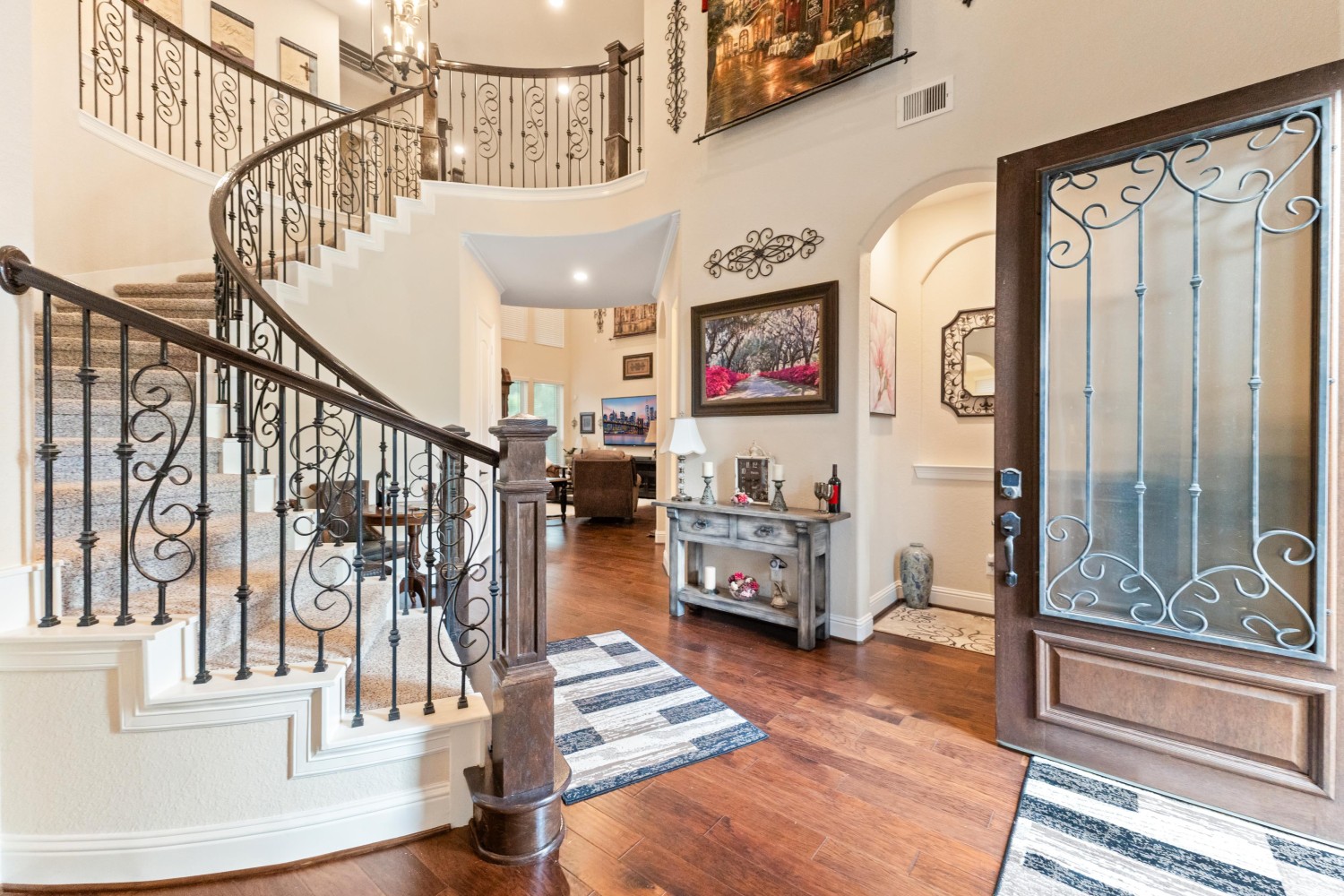 Elfyer - Pinehurst, TX House - For Sale