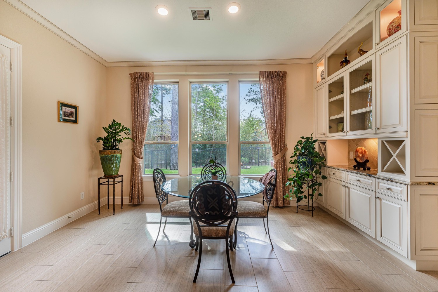 Elfyer - Pinehurst, TX House - For Sale