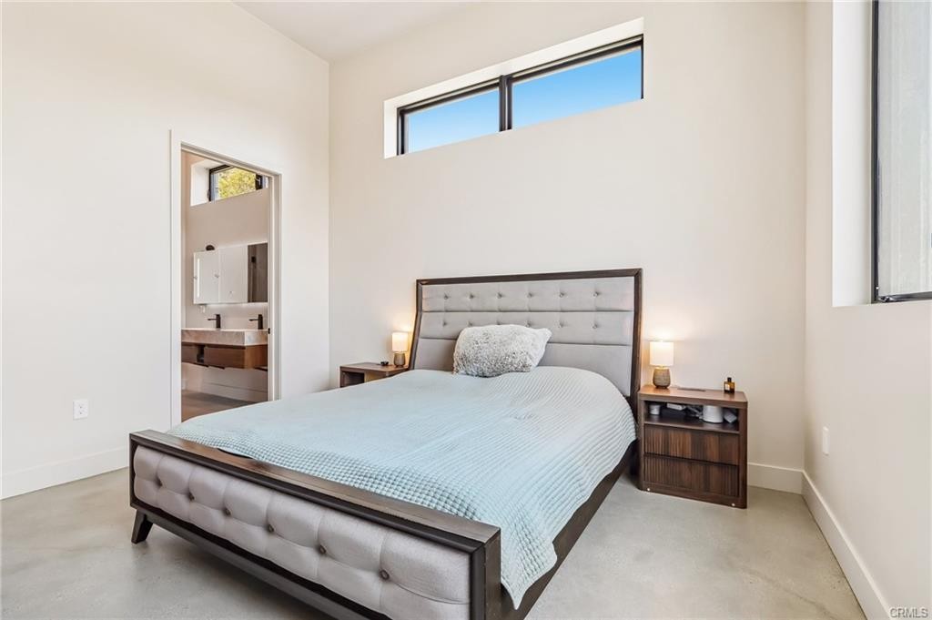 Elfyer - Sun Valley, CA House - For Sale