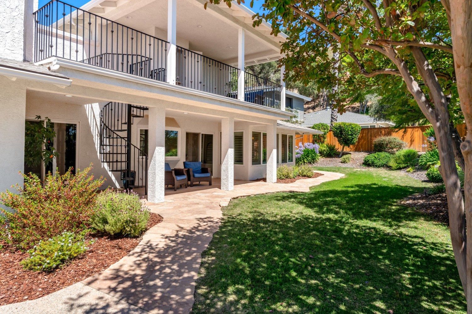 Elfyer - Thousand Oaks, CA House - For Sale