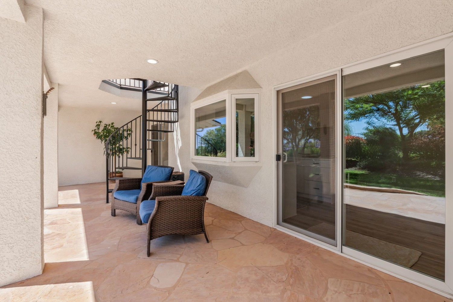Elfyer - Thousand Oaks, CA House - For Sale