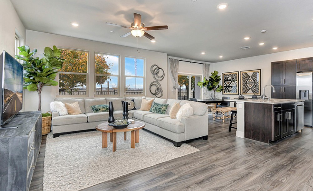 Elfyer - Sacramento, CA House - For Sale