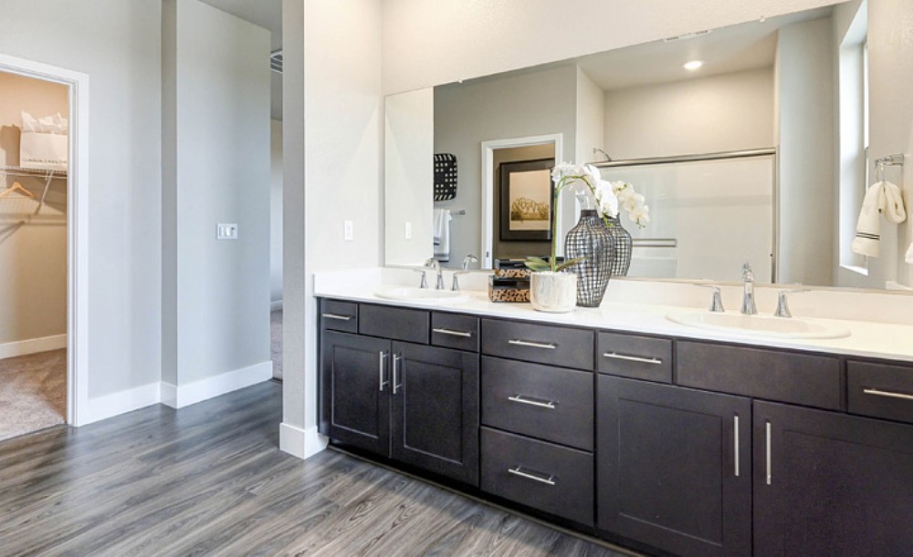 Elfyer - Sacramento, CA House - For Sale