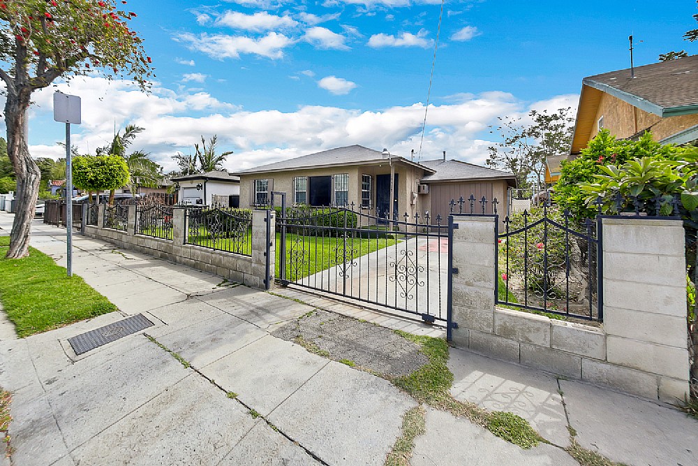 Elfyer - Los Angeles, CA House - For Sale