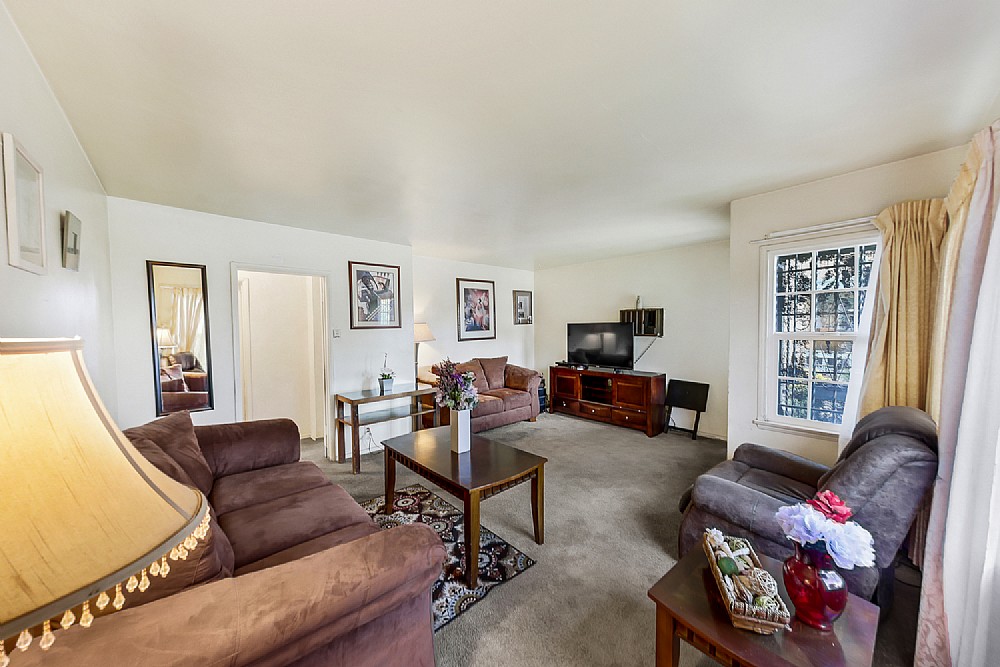 Elfyer - Los Angeles, CA House - For Sale