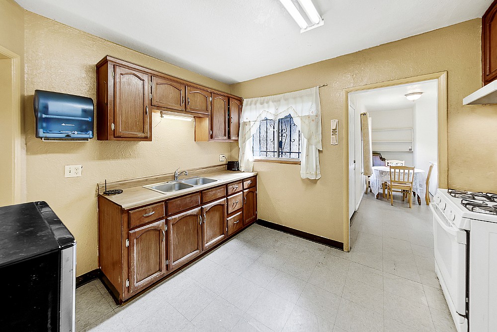 Elfyer - Los Angeles, CA House - For Sale