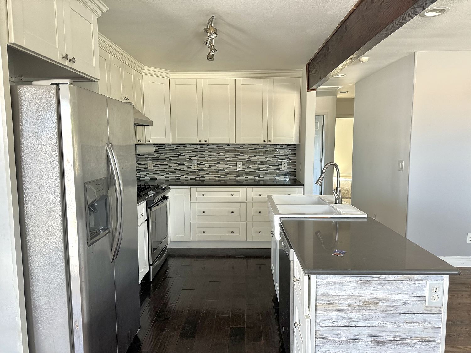 Elfyer - Port Hueneme, CA House - For Sale