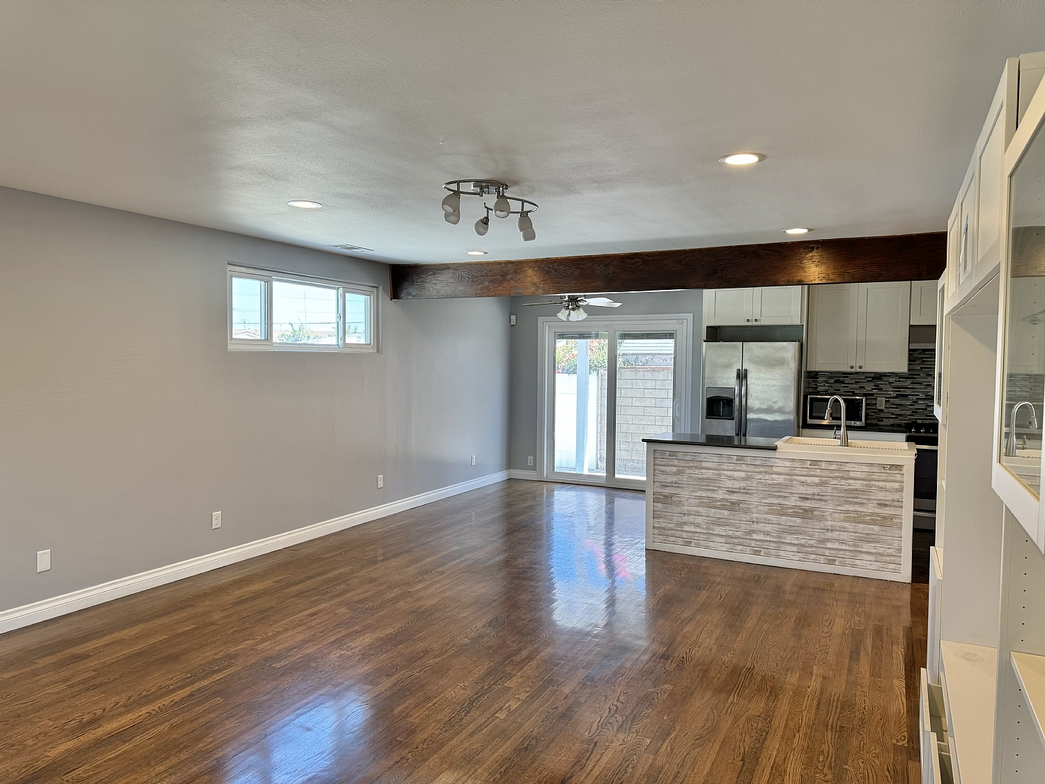 Elfyer - Port Hueneme, CA House - For Sale