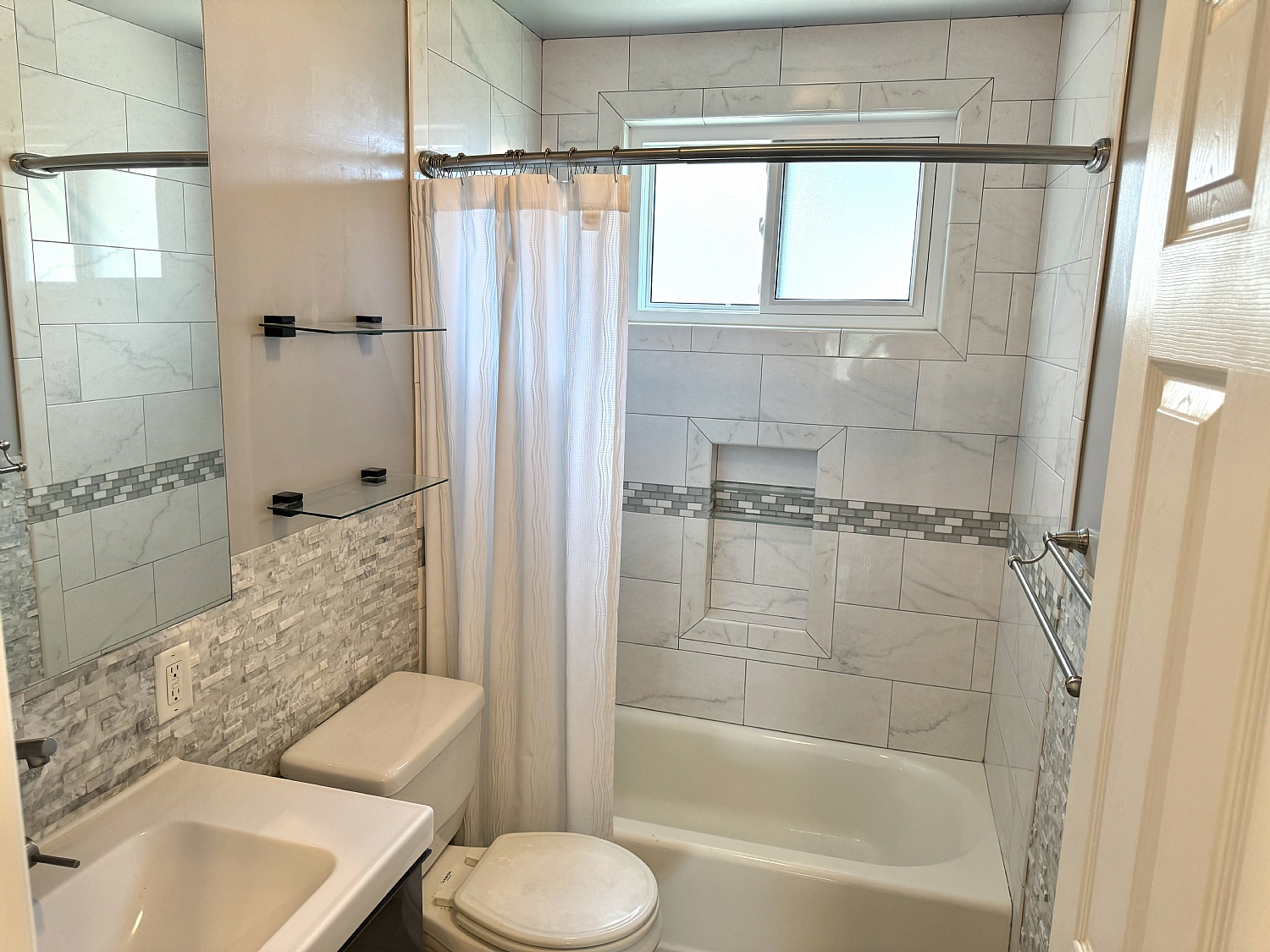 Elfyer - Port Hueneme, CA House - For Sale