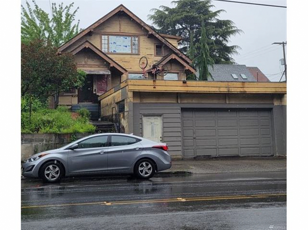 Elfyer - Seattle, WA House - For Sale