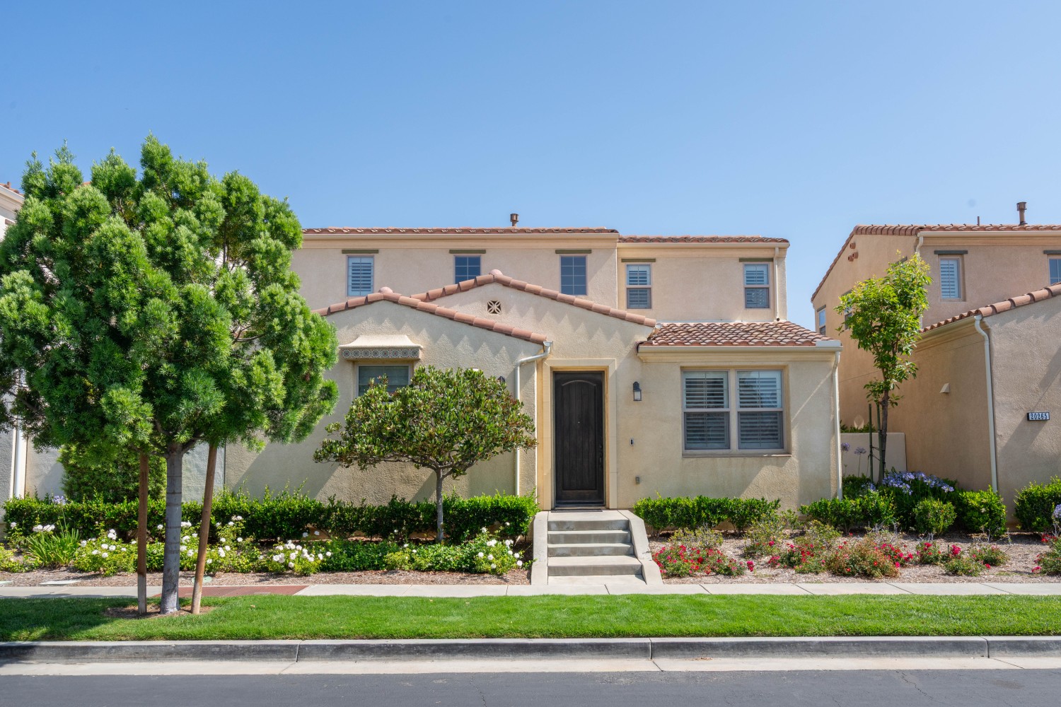 Elfyer - Porter Ranch, CA House - For Sale